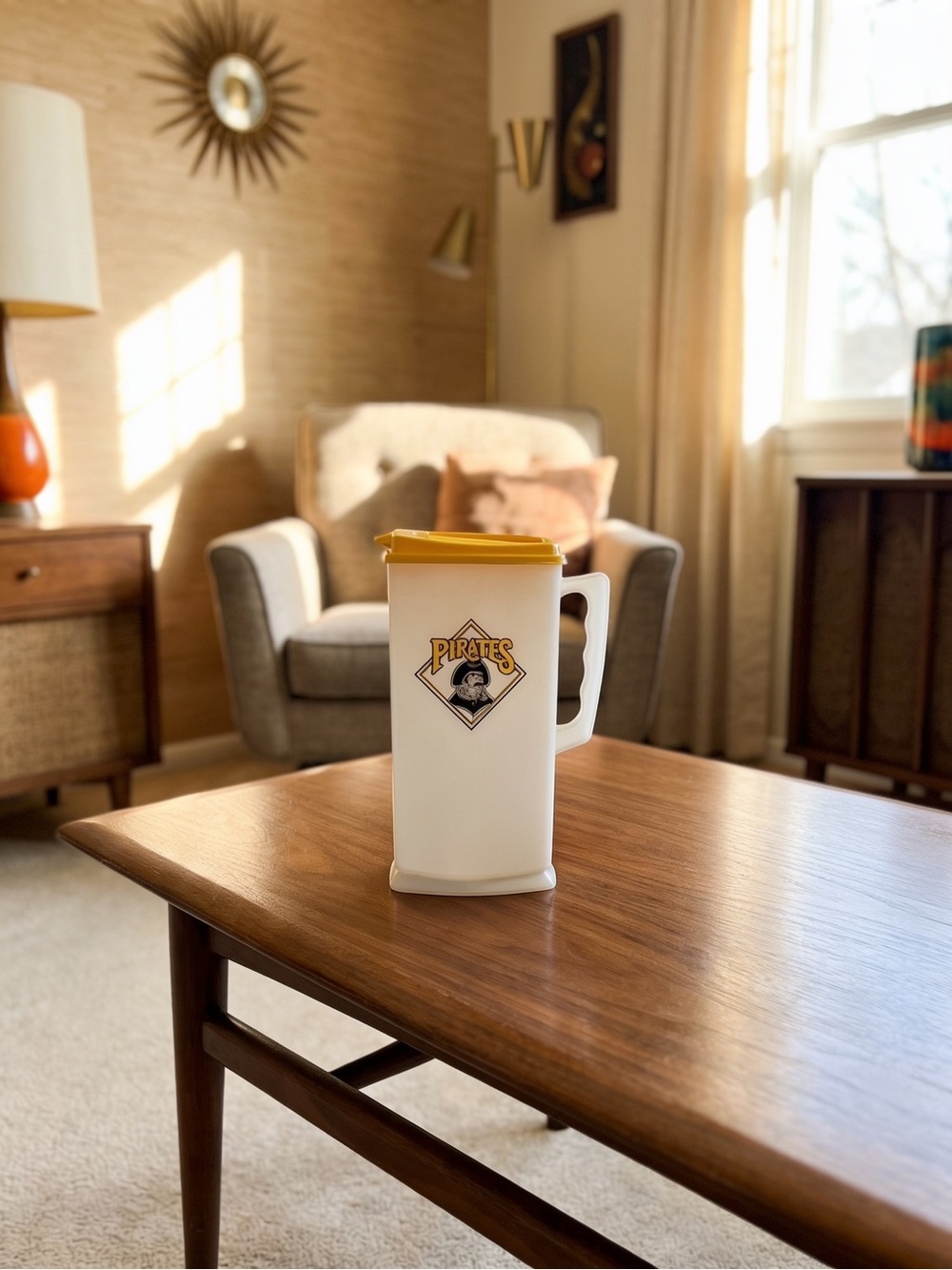 Vintage Pittsburgh Pirates Gatorade Thirst Quencher Plastic Mug Cup Yellow Lid